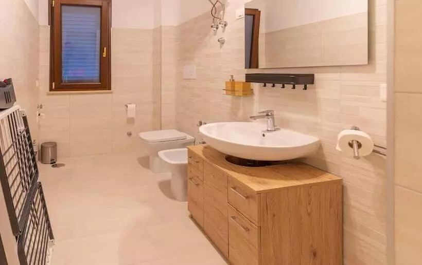 Aamiaismajoitus (B&B) Villa Vimani