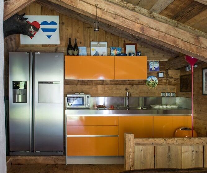 هتل Arthaus Megève