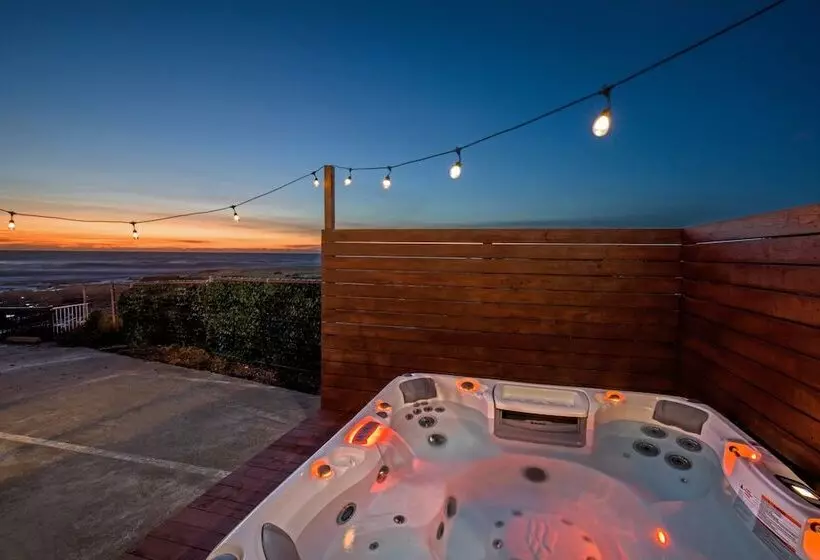 Hotelli Black Sands Inn