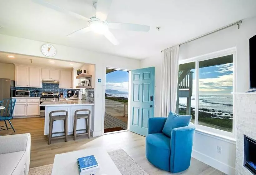 Hotelli Black Sands Inn