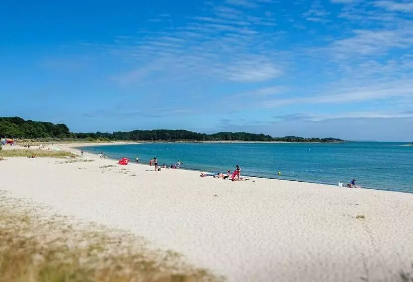 هتل Camping Le Dolmen