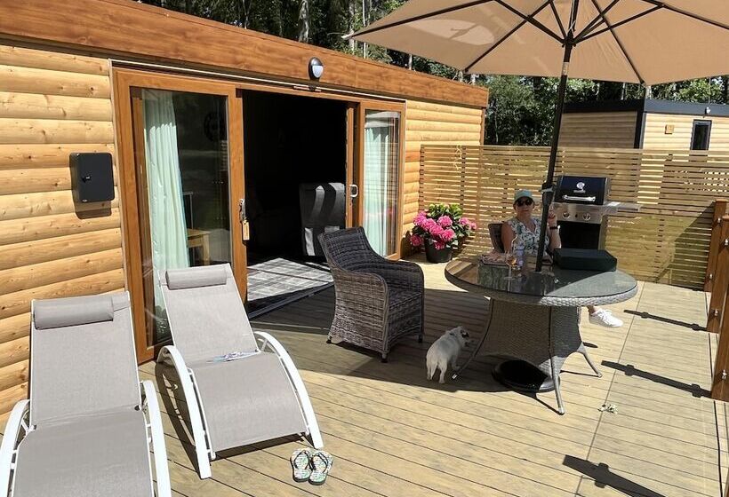 ホテル Cedar Boutique Lodge Dog, Fishing And Spa Access