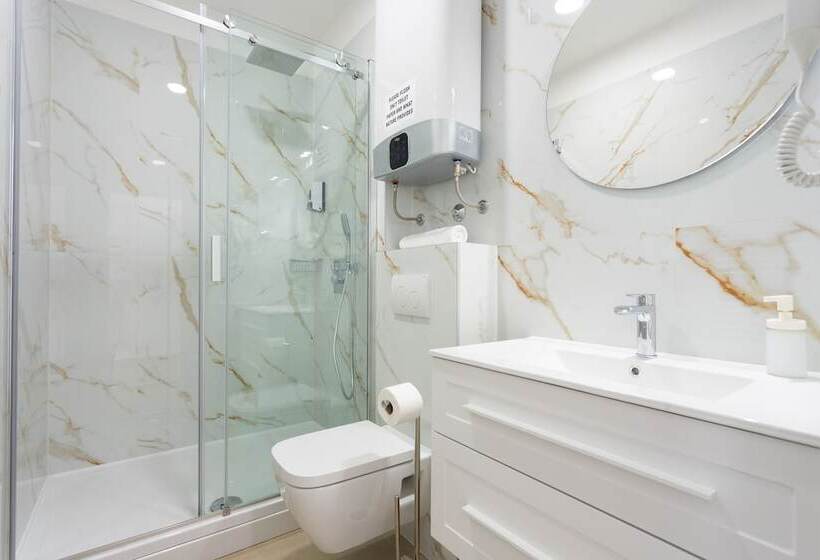 Hotel Luxury Rooms Fetivi