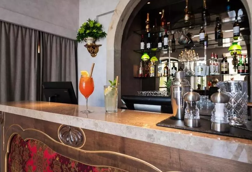 Hotelli Pousada Alfama