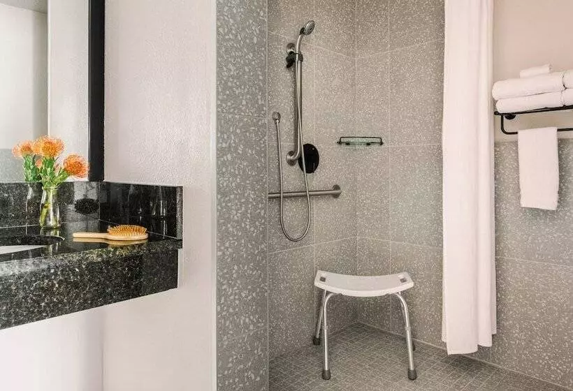 Hotelli Sonder Cirrus