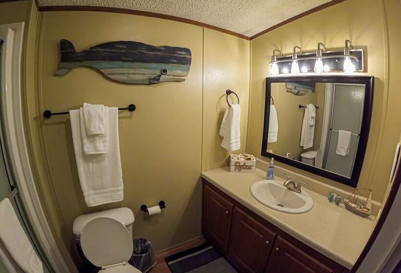 Отель Waterfront Lodge 4 Bedroom Lodge By The Lodges At Fossil Creek