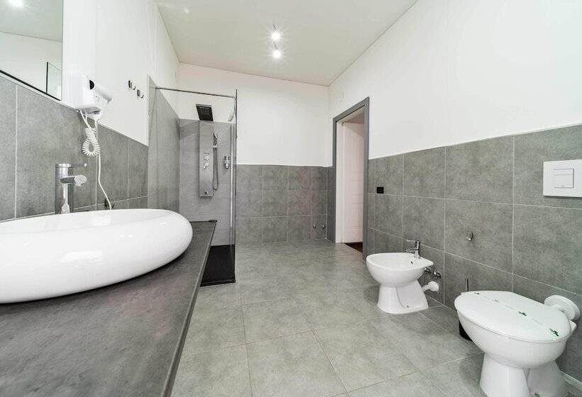 پانسیون Dante 138 Classs & Apartments