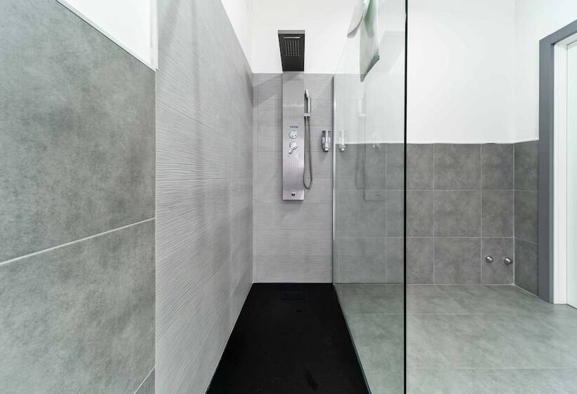 پانسیون Dante 138 Classs & Apartments