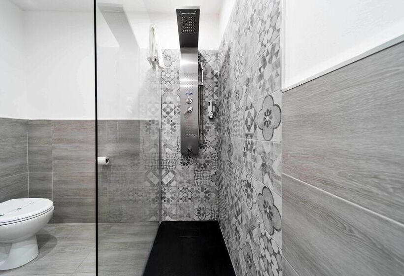 پانسیون Dante 138 Classs & Apartments