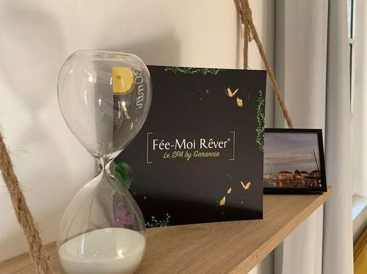 Majatalo L école Des Demoiselles