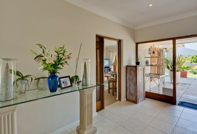 פנסיון Lebonheur