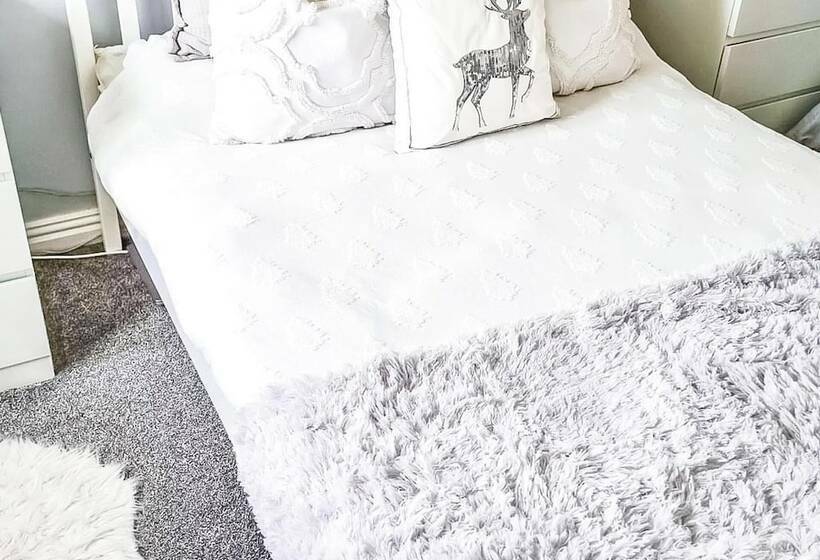 Residência 3 Bed House In London Garden & Free Parking