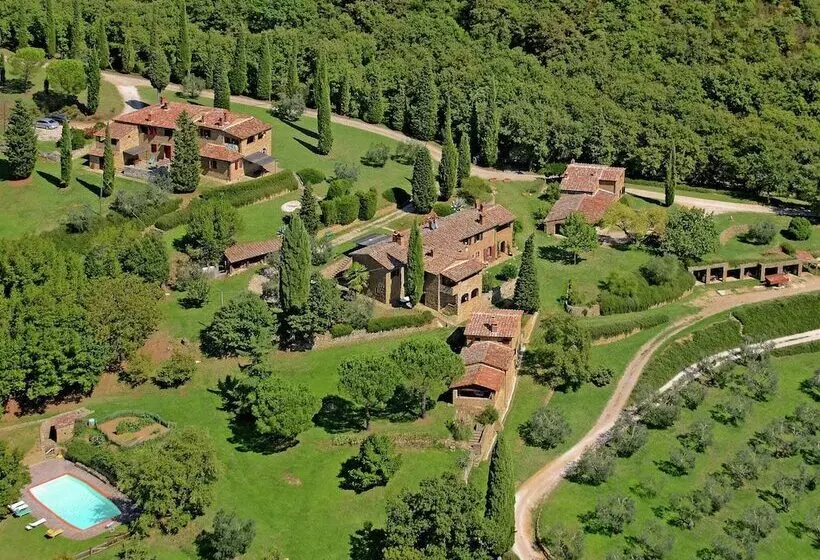 Beautiful Farmhouse In Lucignano With Private Terrace