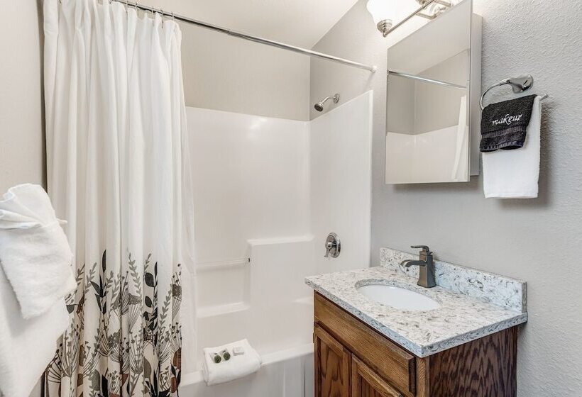 فندق Bend Riverside Rentals