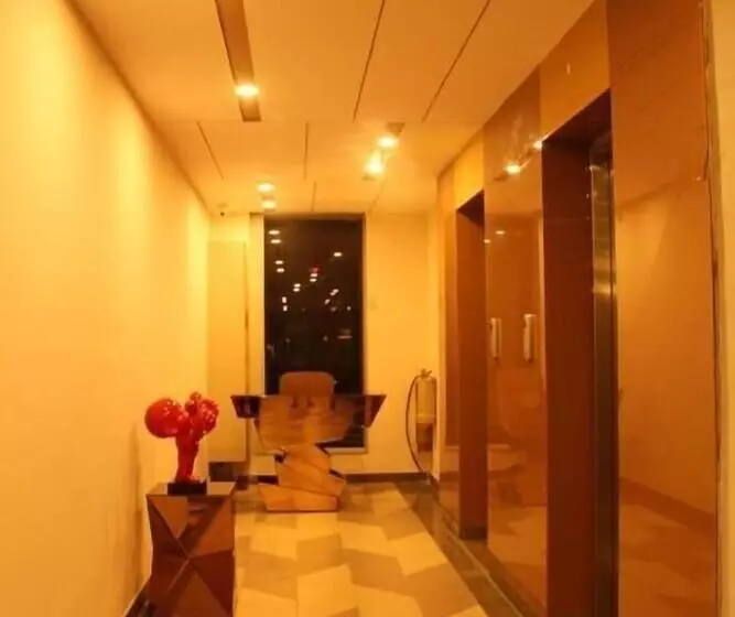 Zip By Spree Hotels Surat