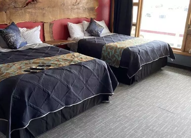 ホテル Tri State Wood Inn