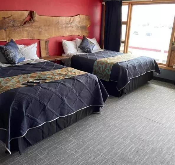 ホテル Tri State Wood Inn