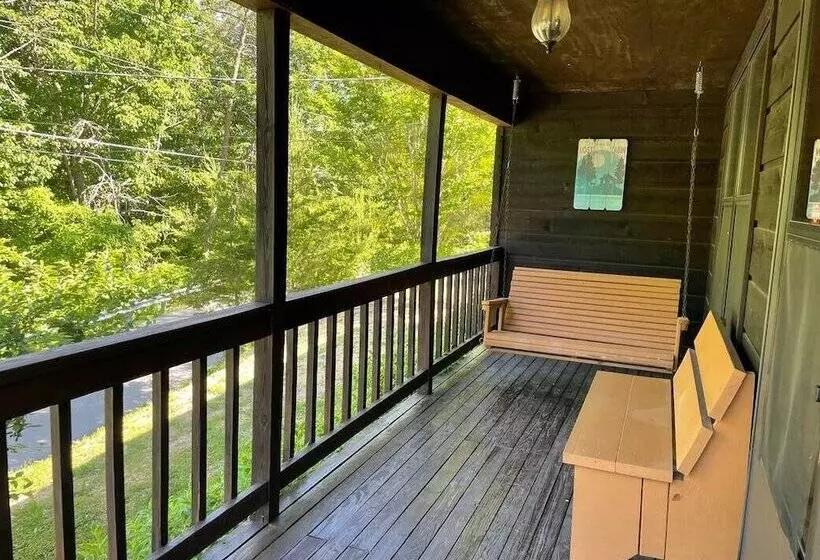 Mountaintop Hideaway