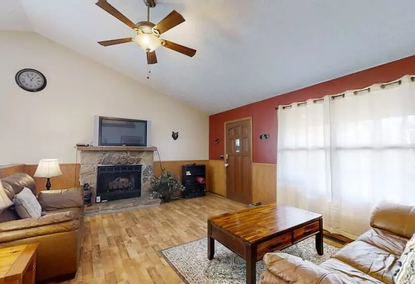 Mountaintop Hideaway