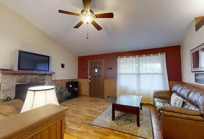 Mountaintop Hideaway