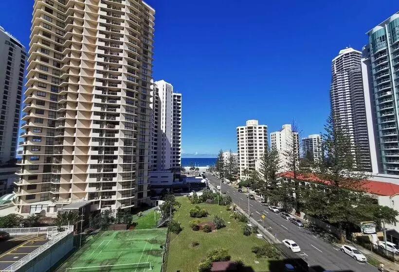Paradise Towers Surfers Paradise