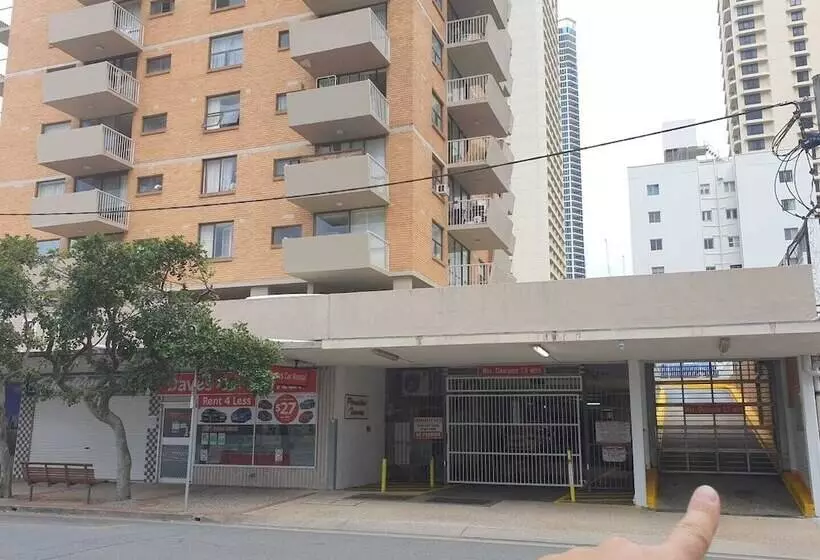 Paradise Towers Surfers Paradise