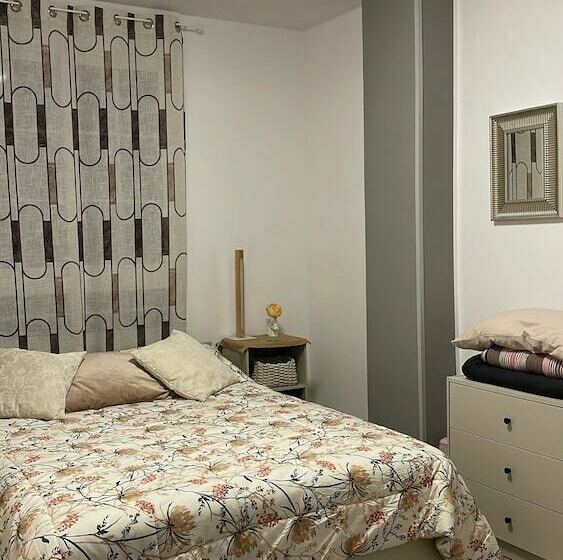 پانسیون Carolina En Alicante