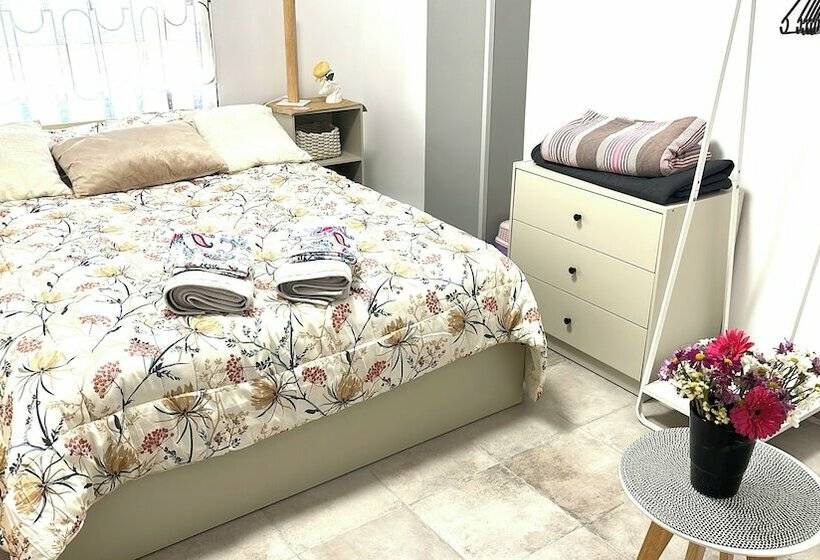 پانسیون Carolina En Alicante