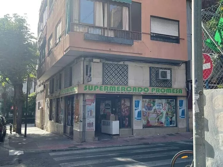 پانسیون Carolina En Alicante