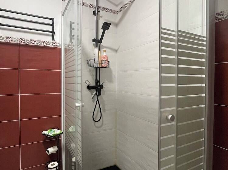 پانسیون Carolina En Alicante