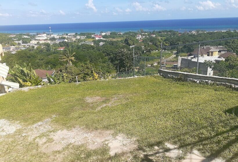 펜션 Poinciana House