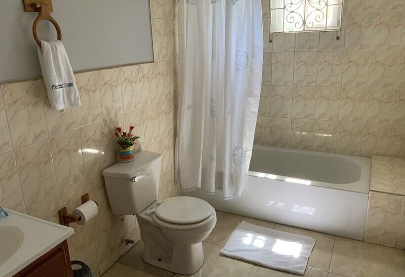 펜션 Poinciana House