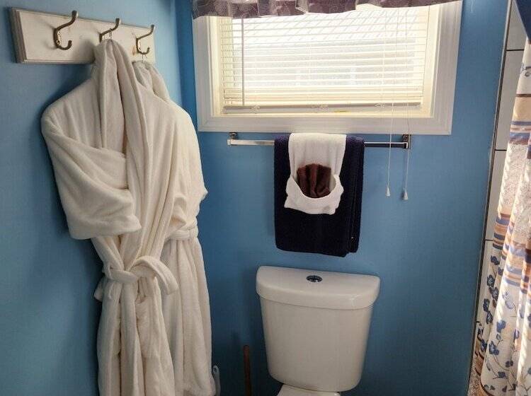 Roseway River Cottages