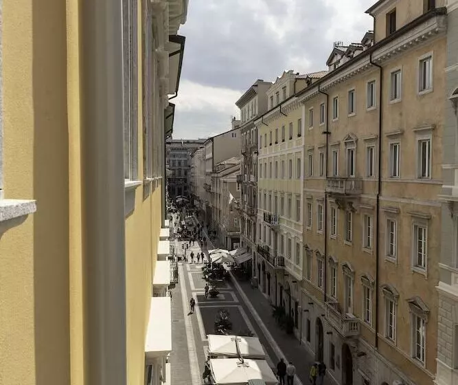 San Nicolò Suites