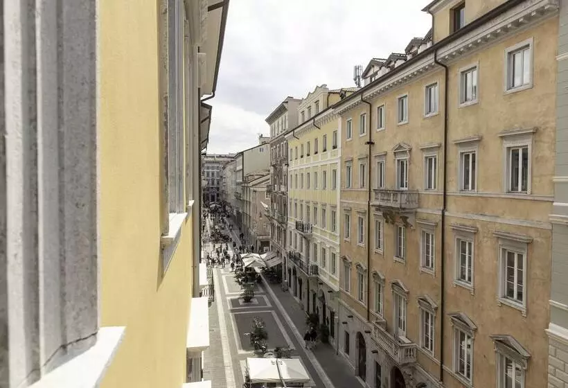 San Nicolò Suites