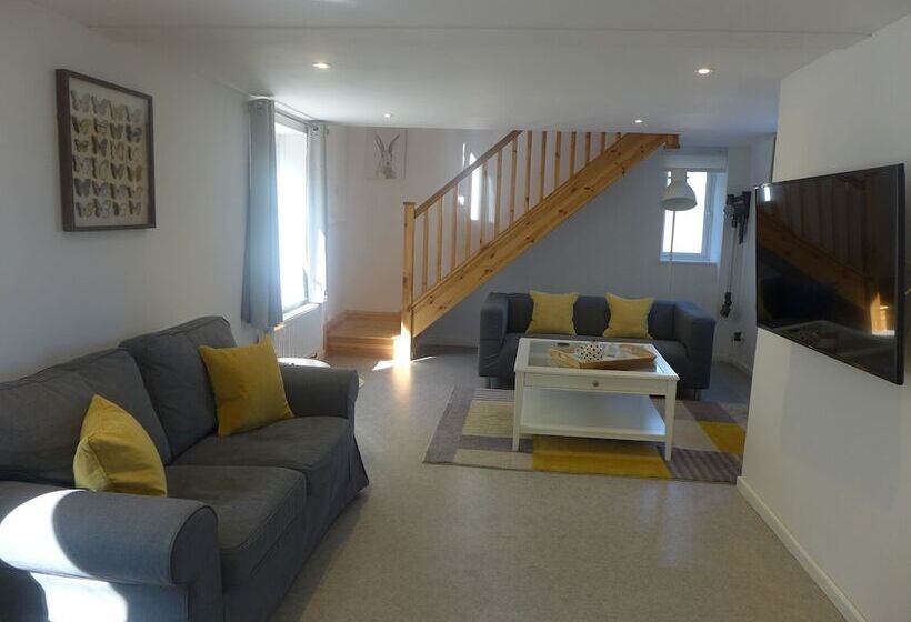 The Rock Self Catering Holiday Accommodation