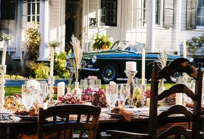 Aamiaismajoitus (B&B) 16 Elm Heritage