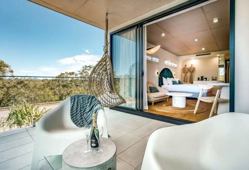 Essence Boutique Hotel & Apartments