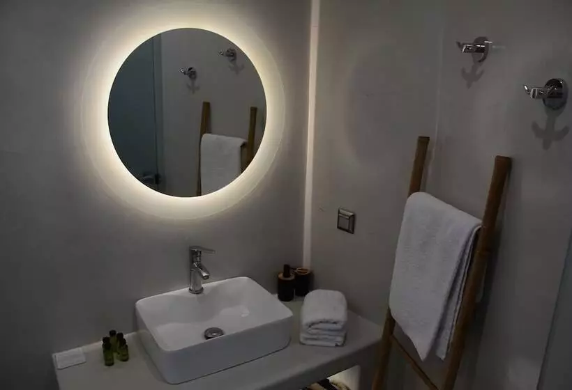 Hotelli Noir Santorini