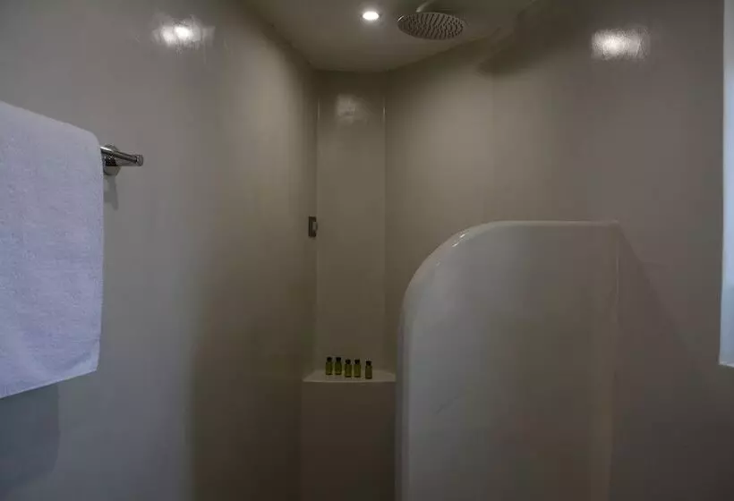 Hotelli Noir Santorini