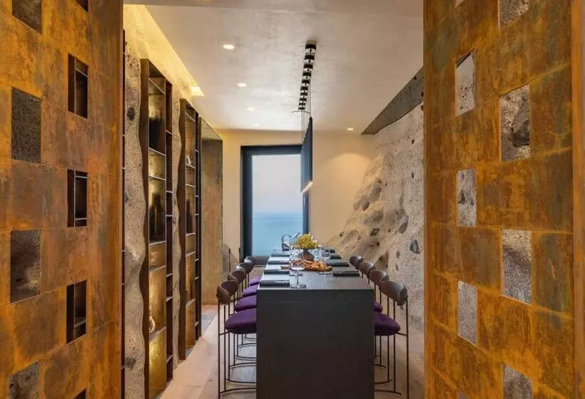 هتل Santo Mine Oia Suites