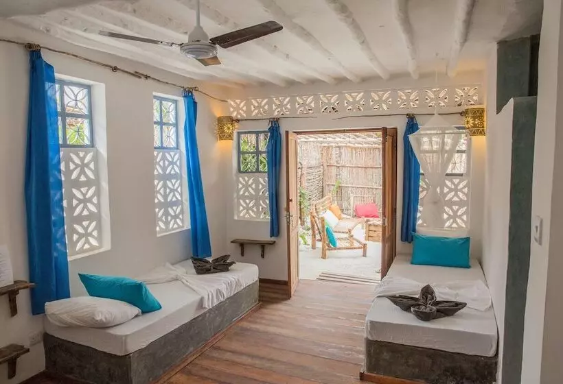 ホテル Zanzistar Lodge