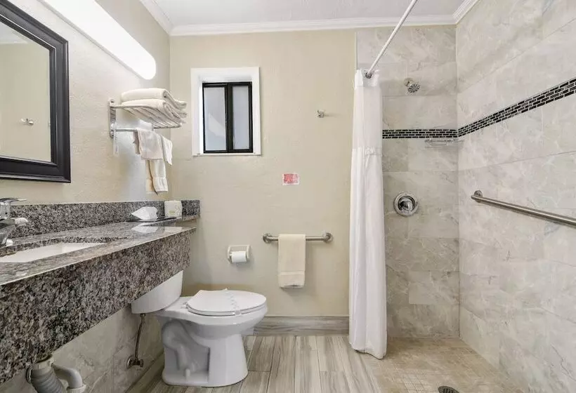 Motelli Anthony S On The Beach