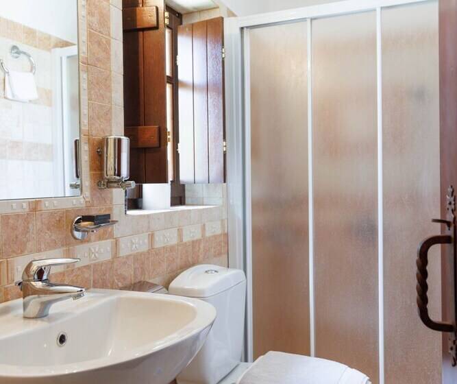 פנסיון Castello Di Haria