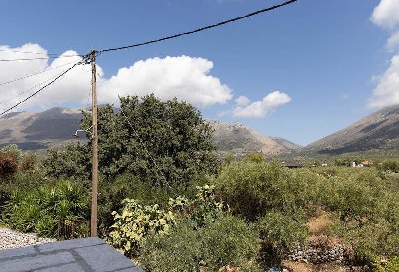 פנסיון Castello Di Haria