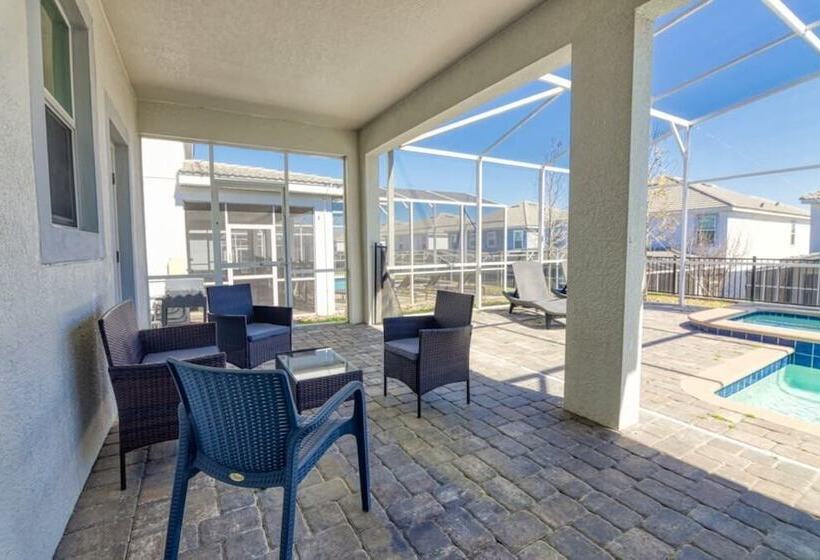 Perfect Vacay, Themed Rooms, Game Room & Theater