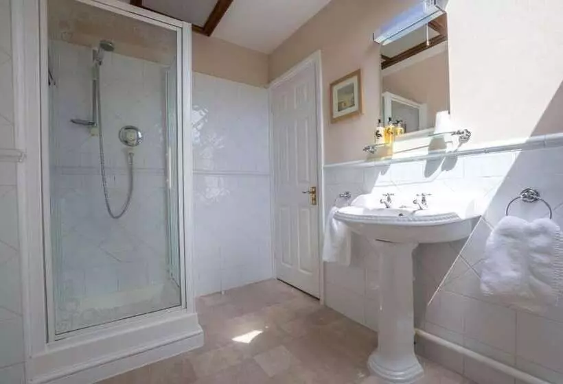 Aamiaismajoitus (B&B) Forest Side Guest House