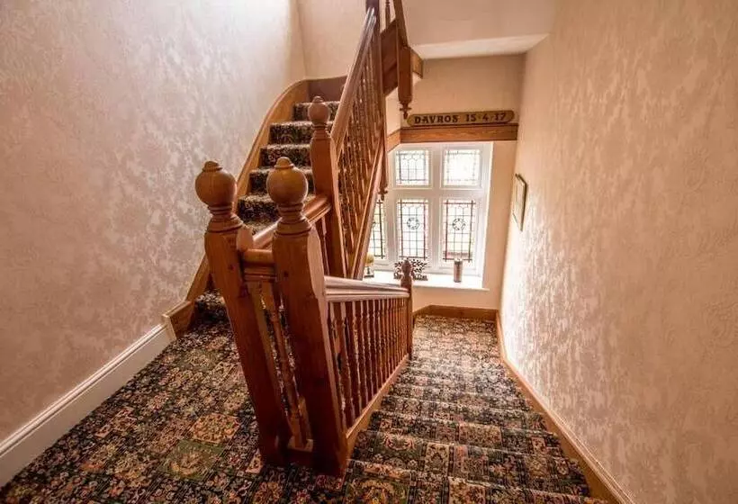 Aamiaismajoitus (B&B) Forest Side Guest House