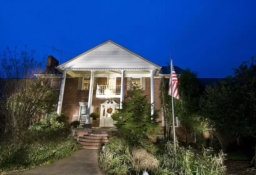 Aamiaismajoitus (B&B) Southern Cross Guest Ranch