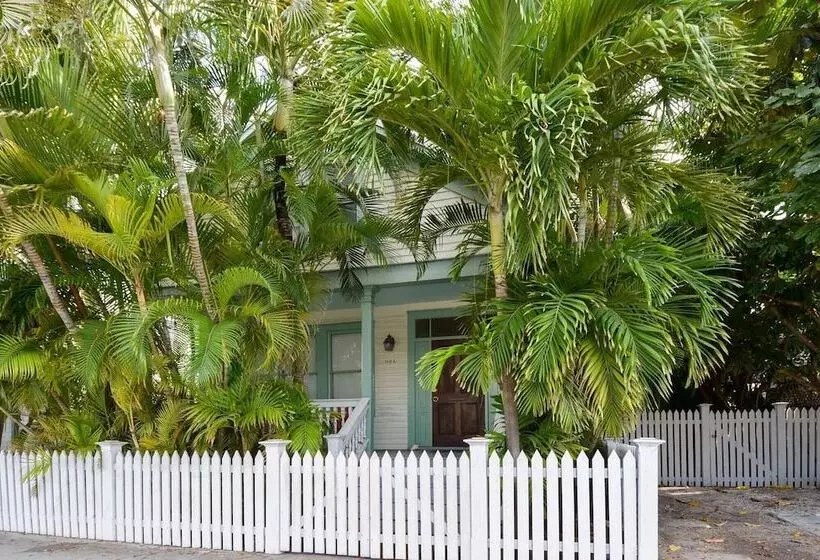 First Breath By Avantstay Close To Old Town W/ Pool Month Long Stays Only